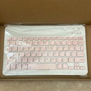 Bluetooth Travel Keyboard